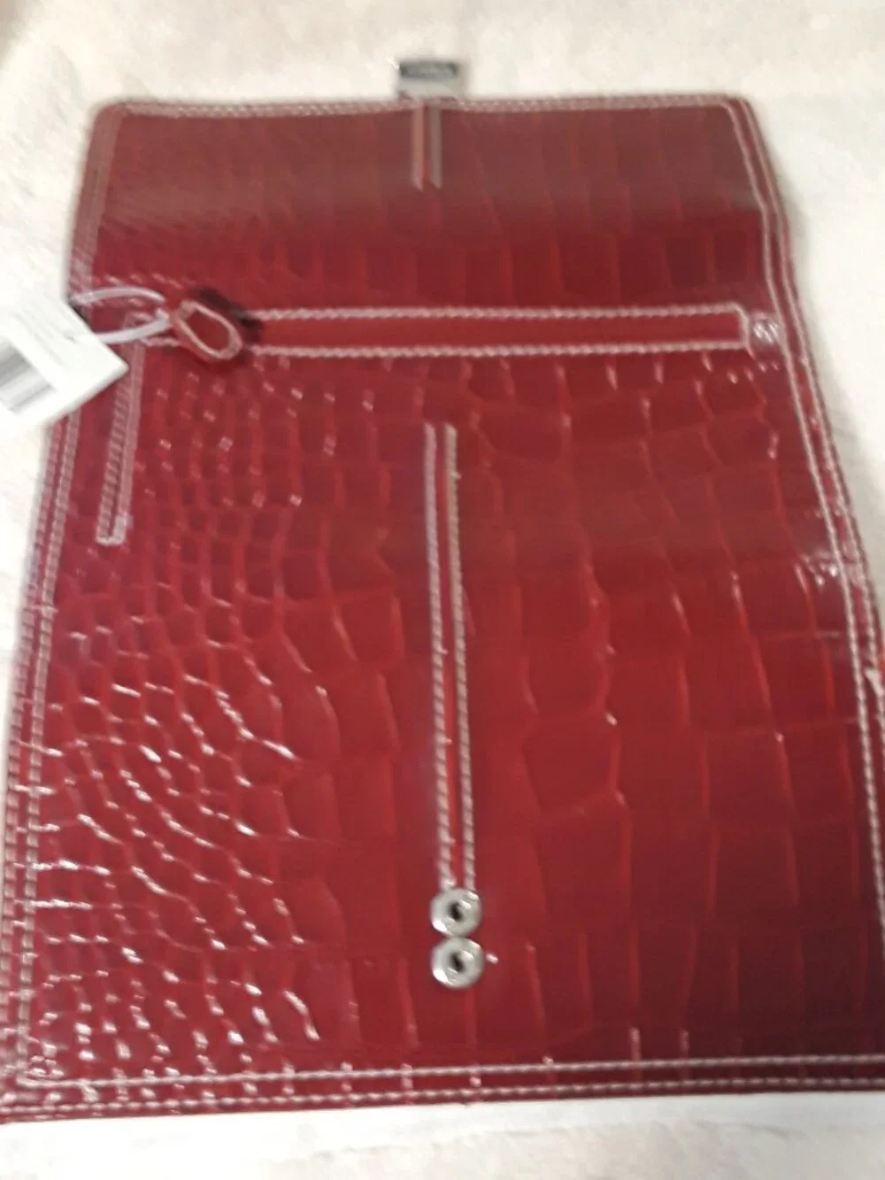 NWT Liz Claiborne Burgundy Croc Embossed Faux-Leather Trifold Wallet Checkbook